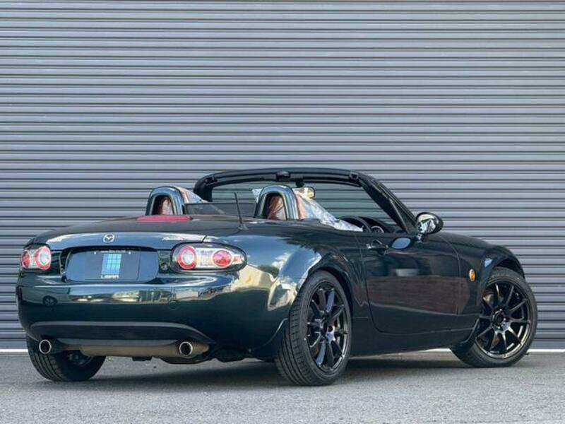 ROADSTER