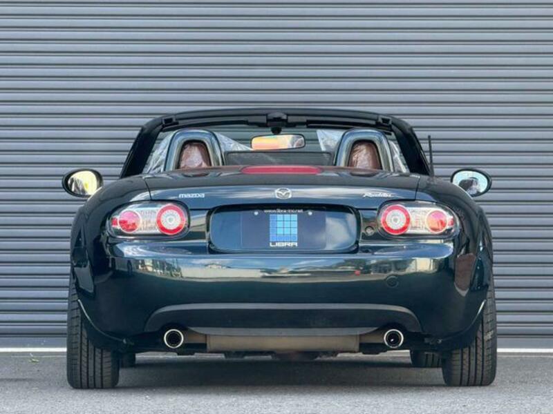 ROADSTER