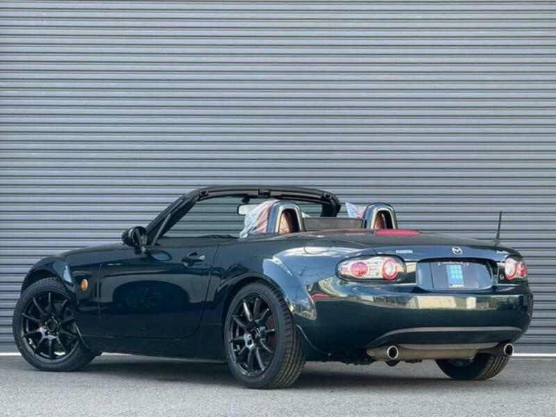 ROADSTER