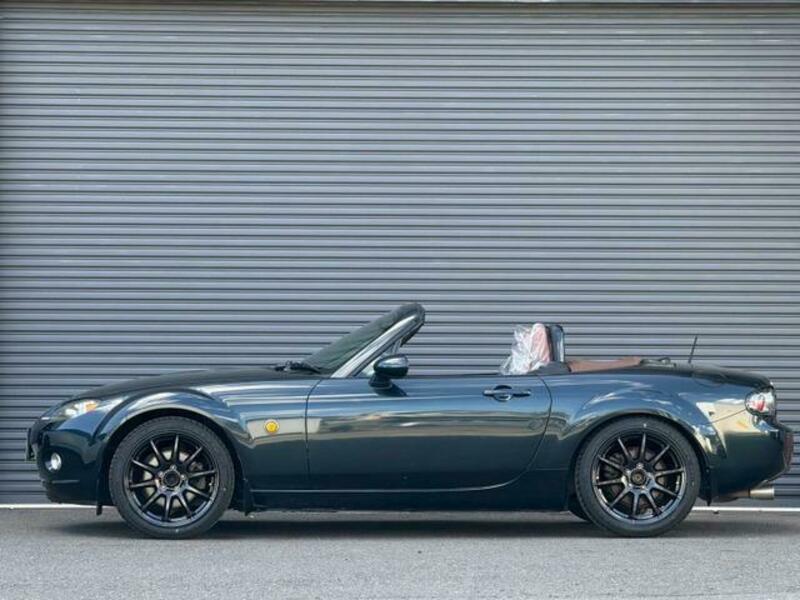 ROADSTER
