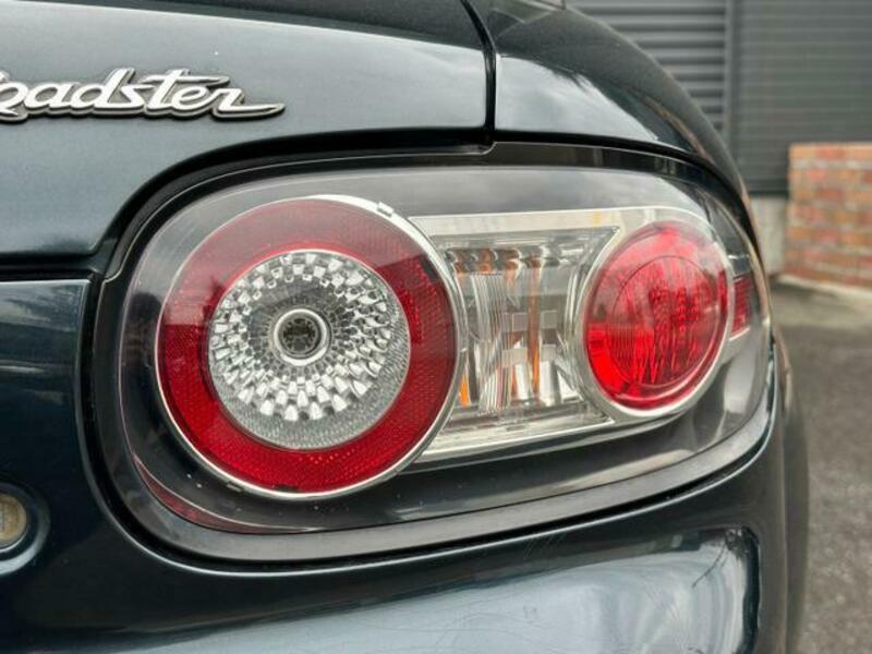 ROADSTER