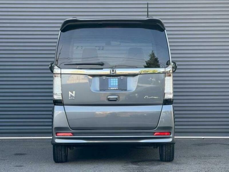 N BOX CUSTOM
