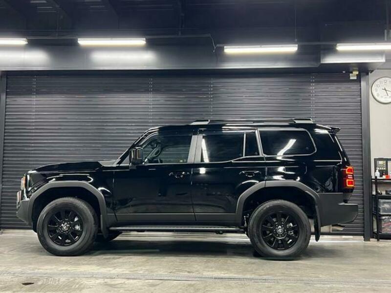 LAND CRUISER 250