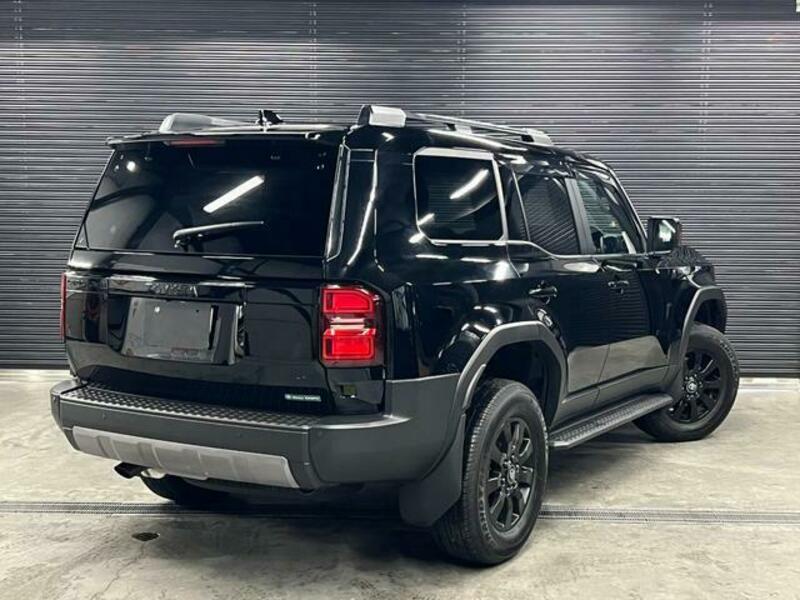 LAND CRUISER 250