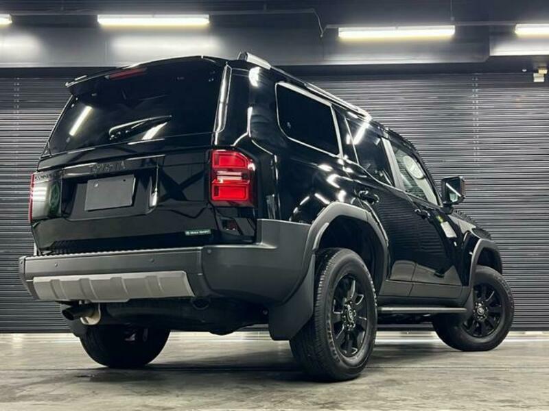 LAND CRUISER 250
