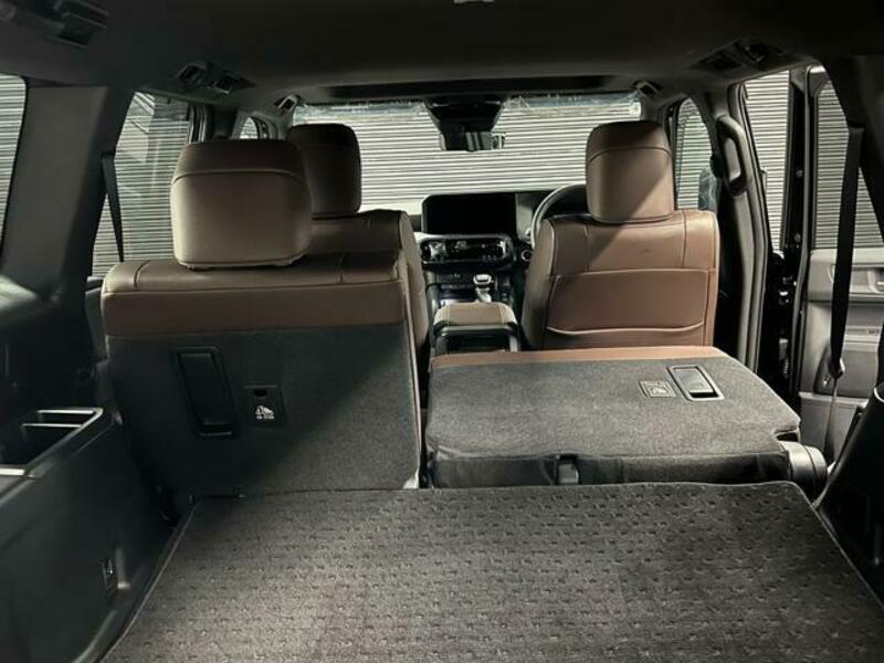 LAND CRUISER 250
