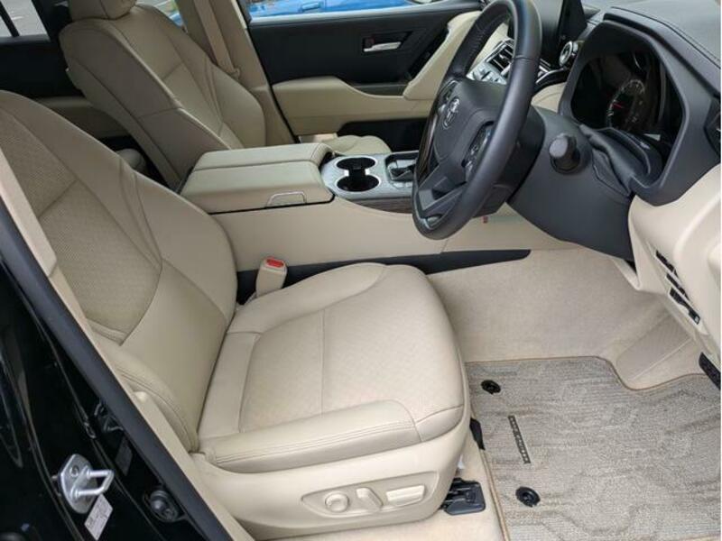 LAND CRUISER