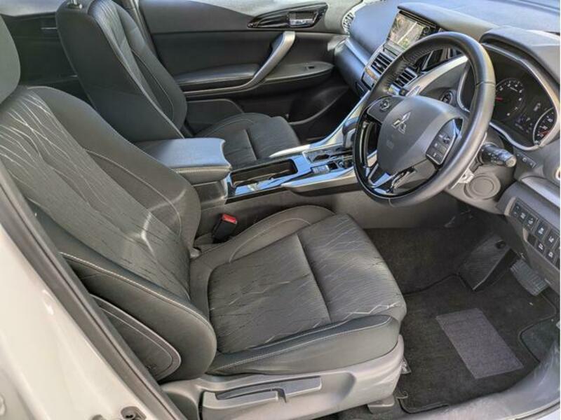 ECLIPSE CROSS
