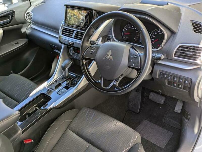 ECLIPSE CROSS