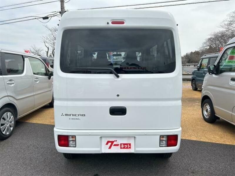 MINICAB VAN