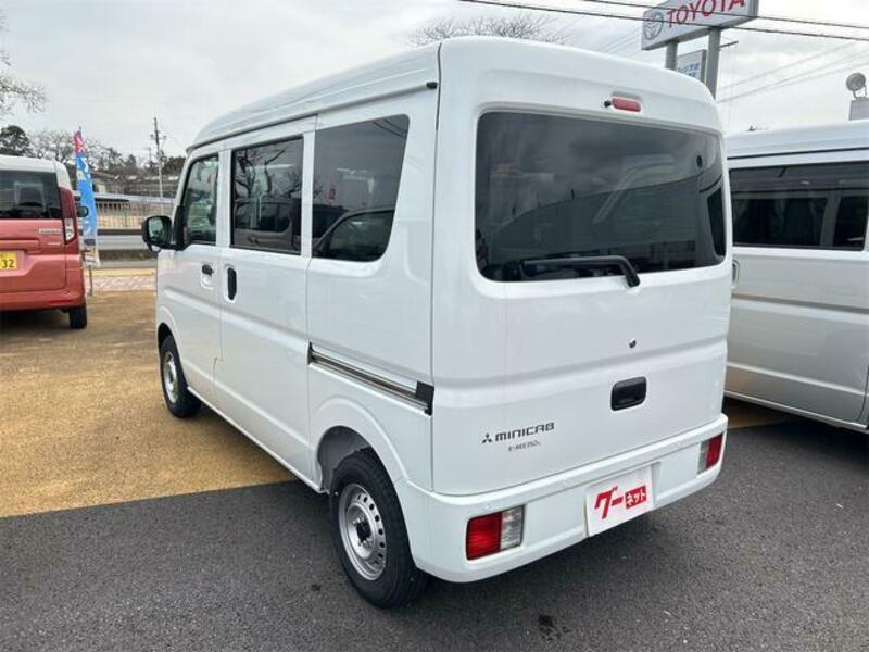 MINICAB VAN