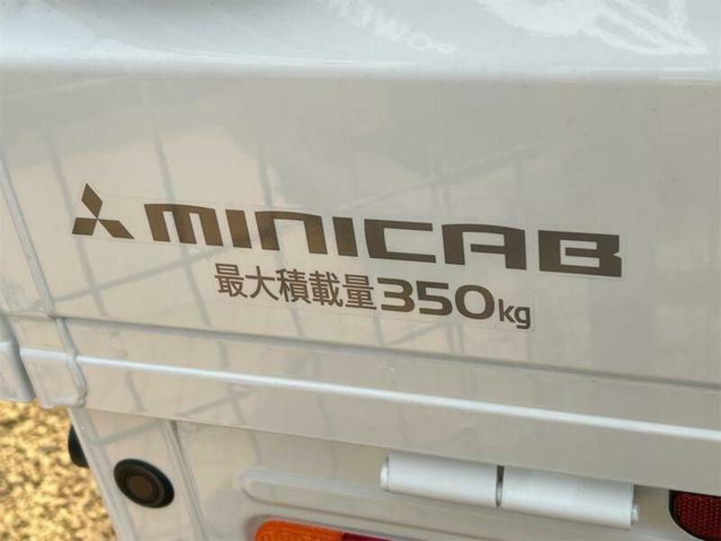 MINICAB TRUCK