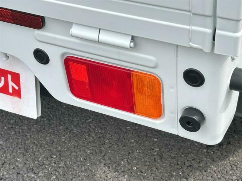 MINICAB TRUCK