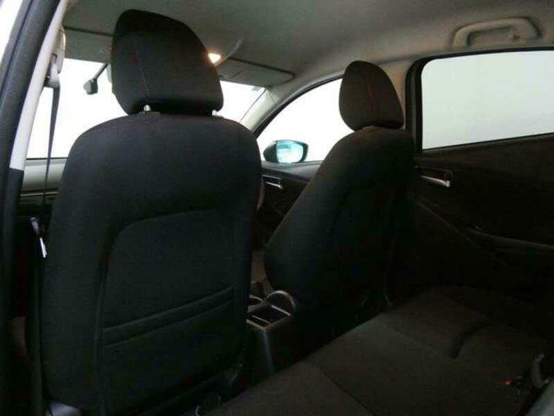 MAZDA2