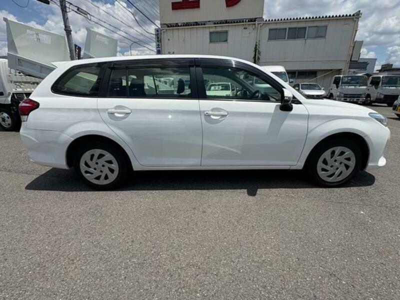 COROLLA FIELDER