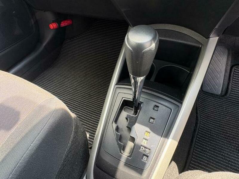 COROLLA FIELDER
