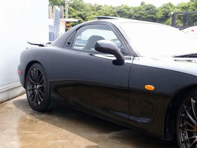 EFINI RX-7