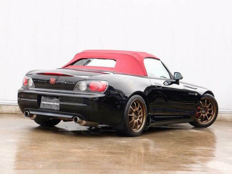 S2000