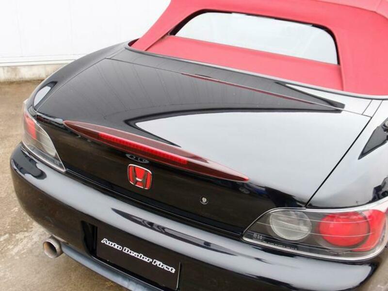 S2000