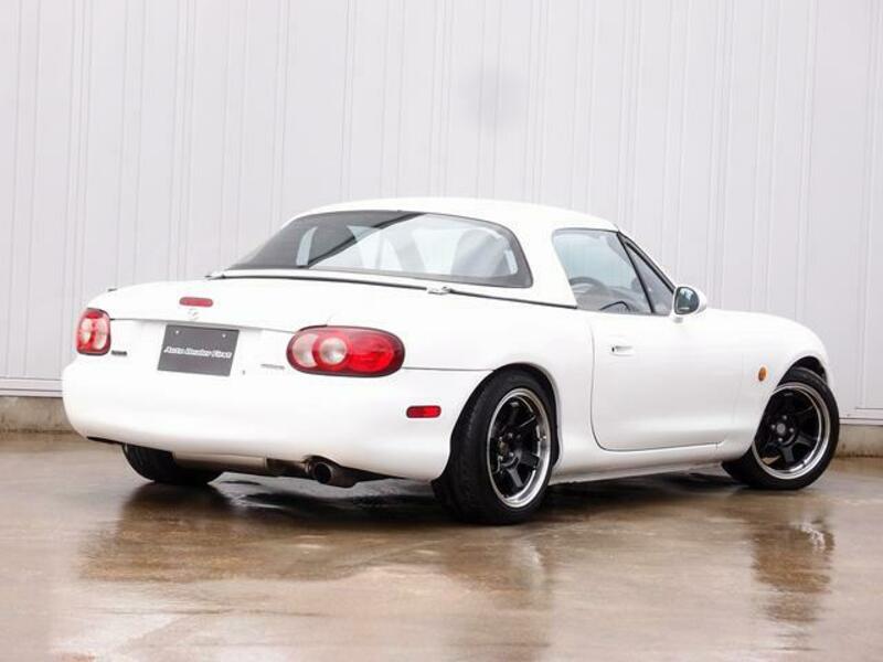 ROADSTER