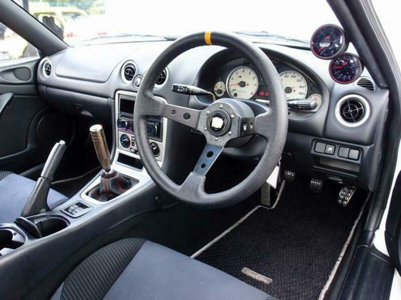 ROADSTER