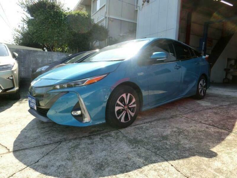 PRIUS PHV