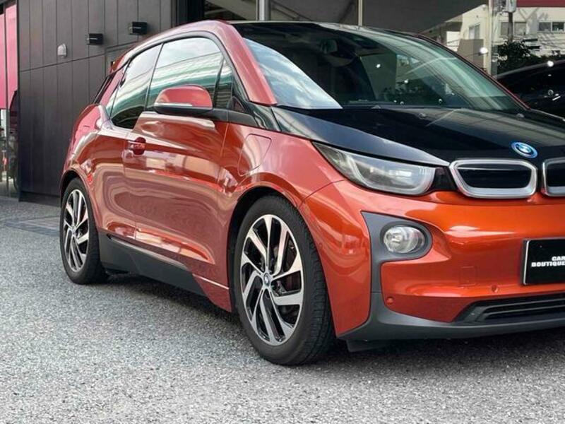 i3