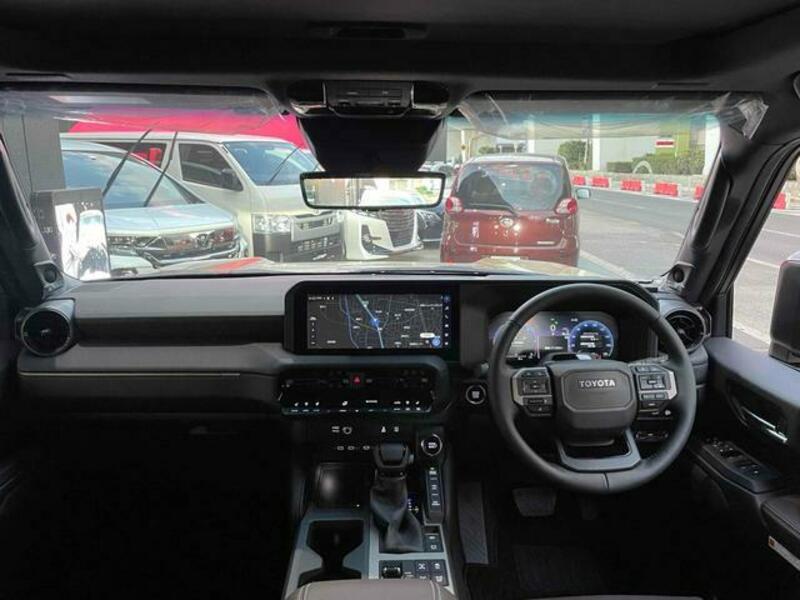 LAND CRUISER 250