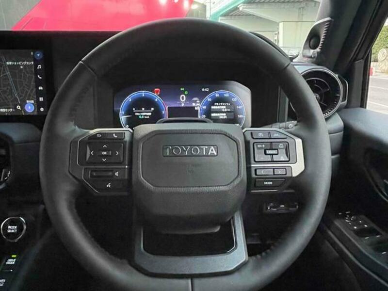 LAND CRUISER 250
