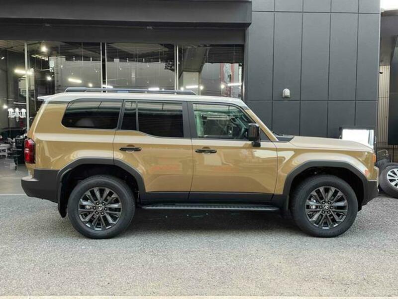 LAND CRUISER 250