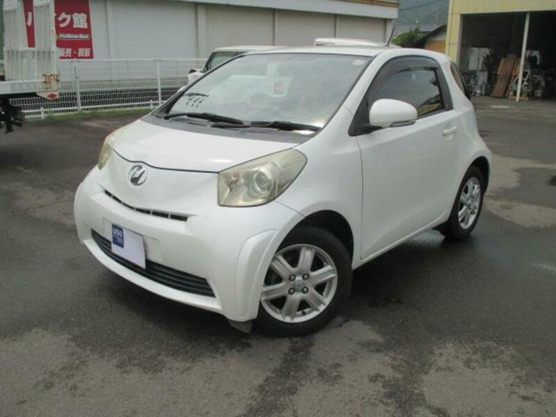 TOYOTA IQ