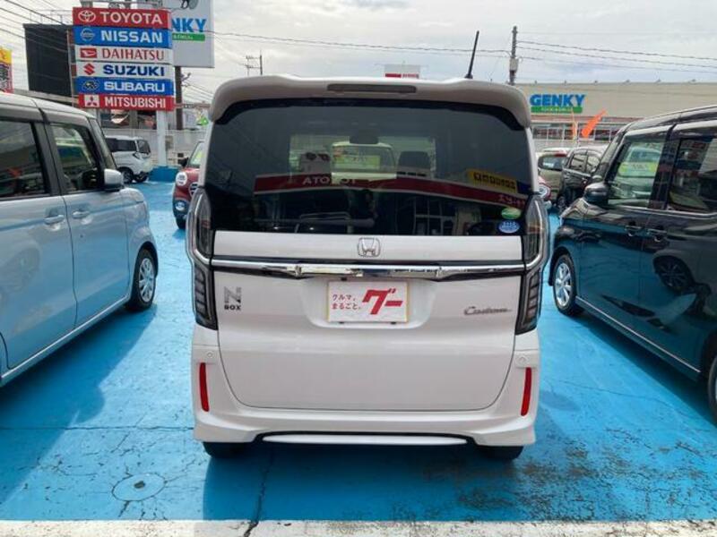 N BOX CUSTOM