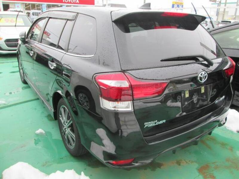 COROLLA FIELDER