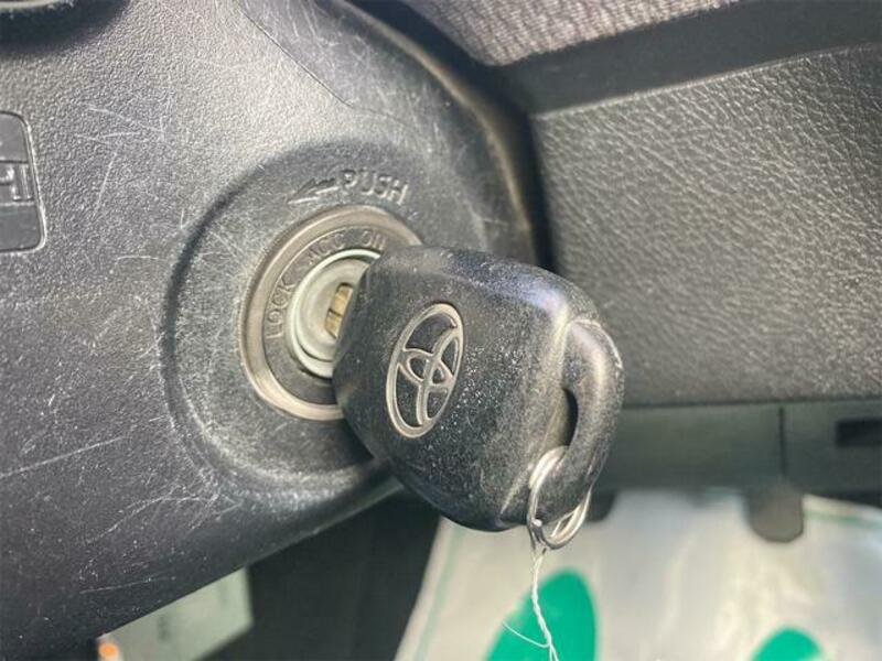 COROLLA AXIO