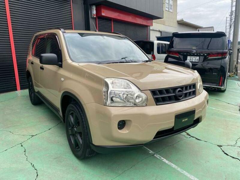 X-TRAIL