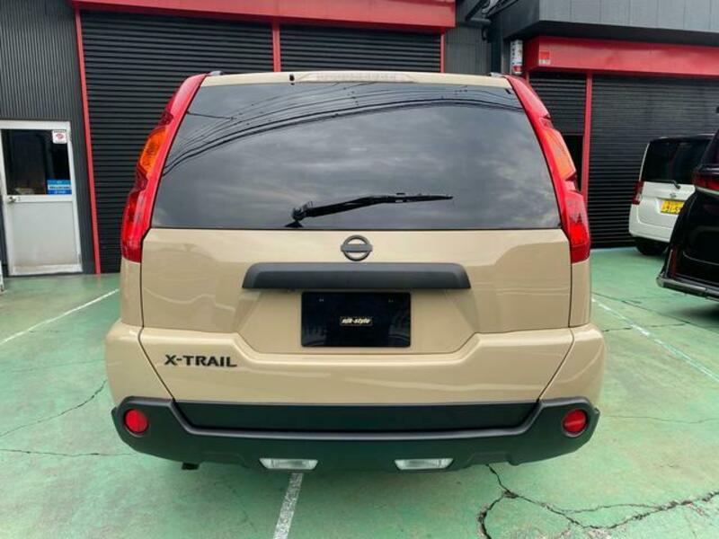 X-TRAIL