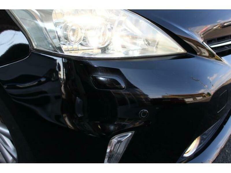 PRIUS ALPHA