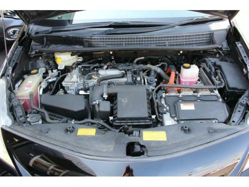 PRIUS ALPHA