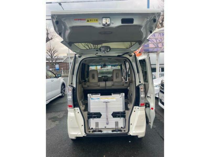 N BOX PLUS
