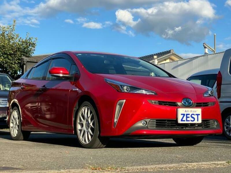 TOYOTA PRIUS