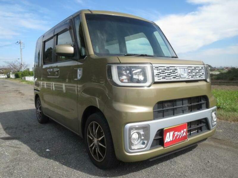 DAIHATSU WAKE