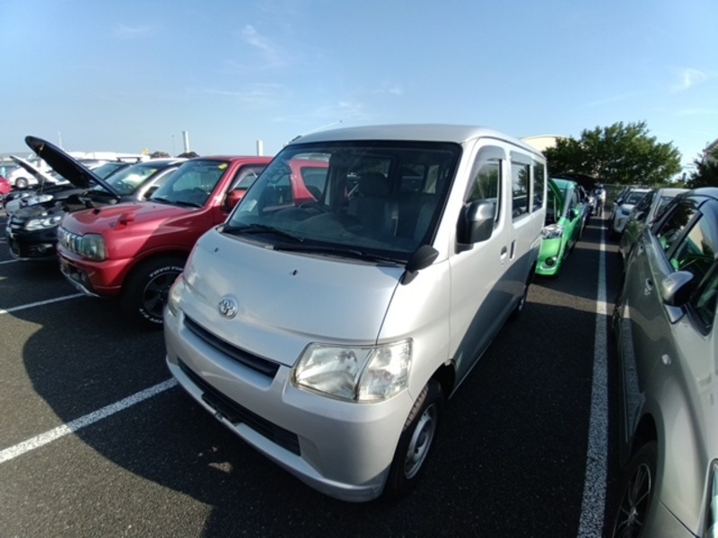 TOYOTA Liteace Van