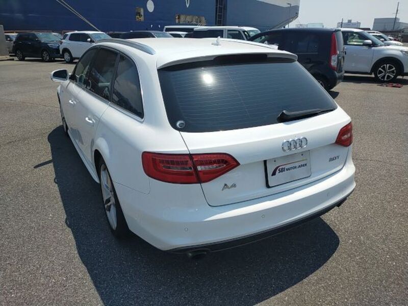 A4