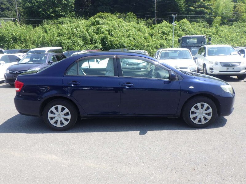 COROLLA AXIO