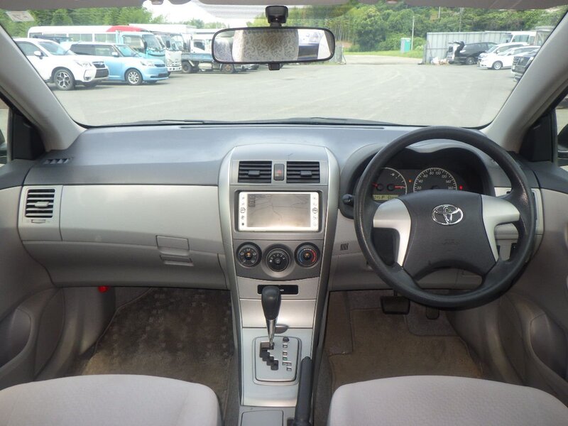 COROLLA AXIO