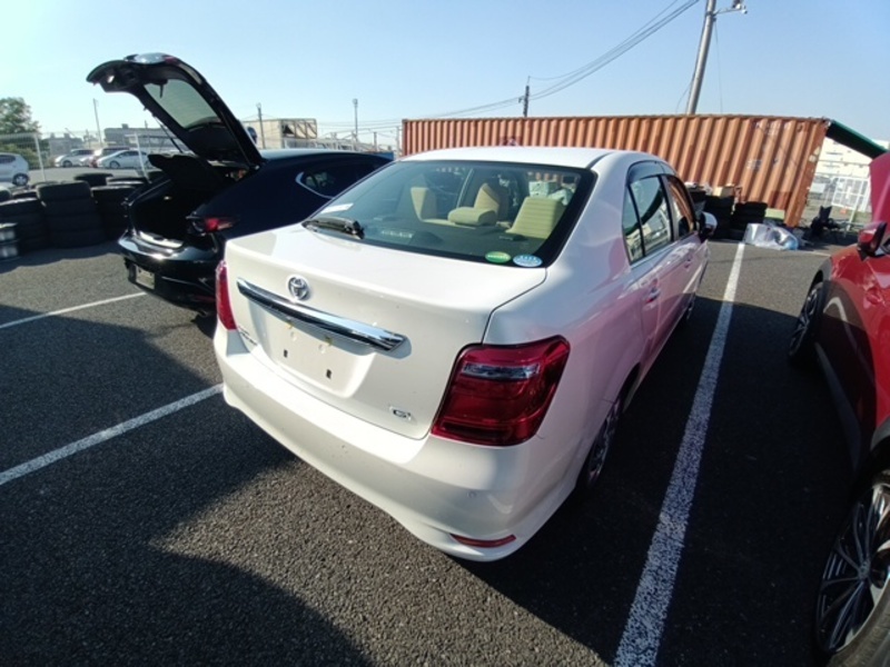 COROLLA AXIO