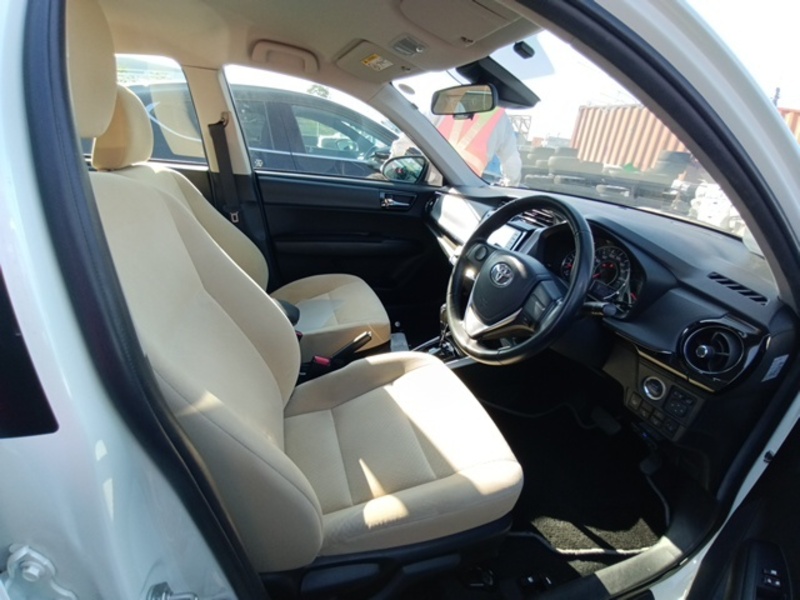 COROLLA AXIO