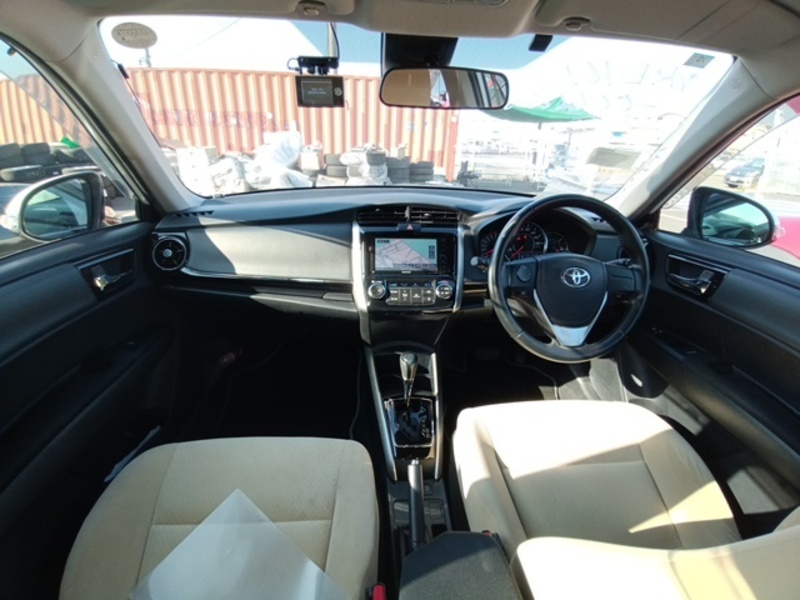 COROLLA AXIO