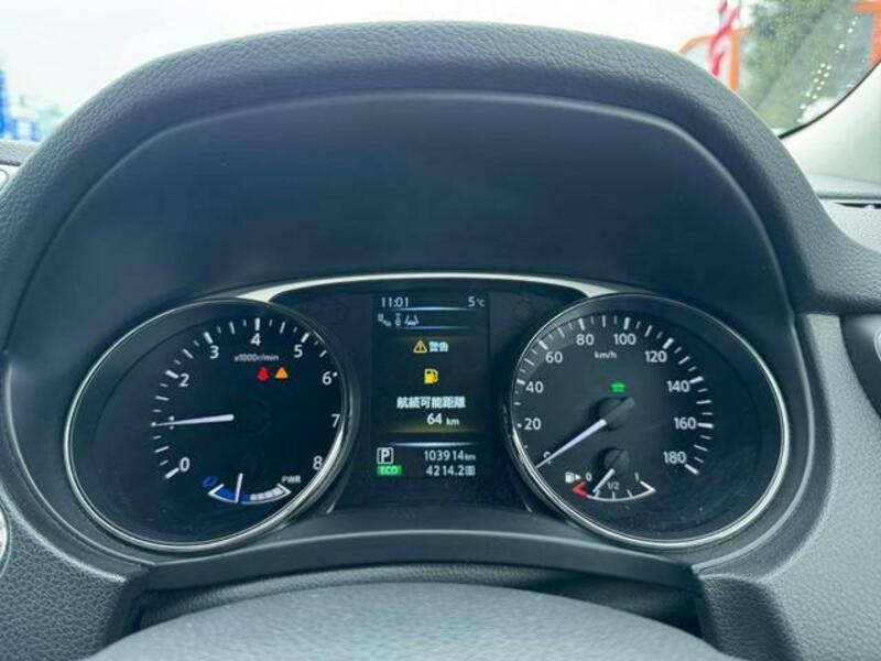 X-TRAIL