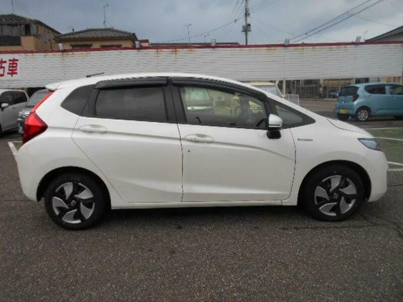 FIT HYBRID